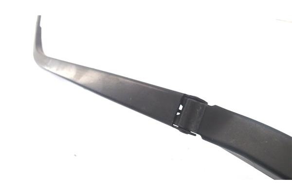 Recambio de brazo limpiaparabrisas delantero derecho para mitsubishi lancer berlina/ familiar (cs0a/w) vii 2.0 di-d referencia O