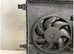 Recambio de electroventilador para renault master iii combi 2.3 l2h2 3,5t referencia OEM IAM 214815872R 5020592 