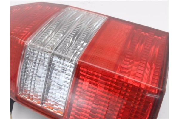 Recambio de piloto trasero izquierdo para mitsubishi space wagon (n80/n90) 2.4 gdi referencia OEM IAM 22087262  