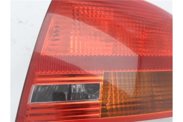 Recambio de piloto trasero derecho para audi a4 berlina (8e) 2.0 tdi (dpf) (125kw) referencia OEM IAM 8E5945096  