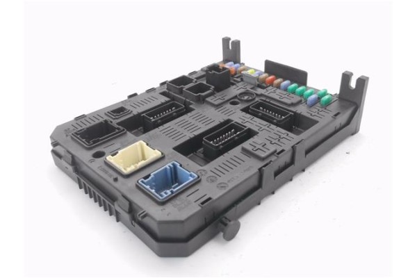 Recambio de bsi para peugeot 308 1.6 confort referencia OEM IAM 281197595 281164872 