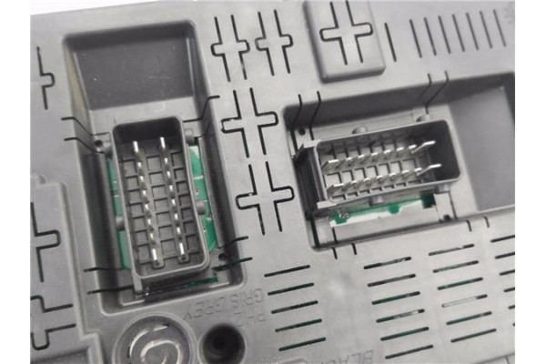 Recambio de bsi para peugeot 308 1.6 confort referencia OEM IAM 281197595 281164872 