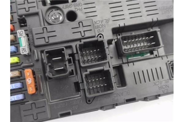 Recambio de bsi para peugeot 308 1.6 confort referencia OEM IAM 281197595 281164872 