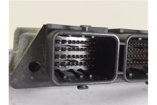 Recambio de centralita para peugeot 308 1.6 confort referencia OEM IAM 9664843780 281013872 