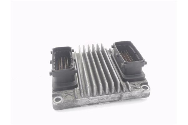 Recambio de centralita para opel combo furgón/ranchera familiar 1.7 di 16v referencia OEM IAM 8973003271 12214089 