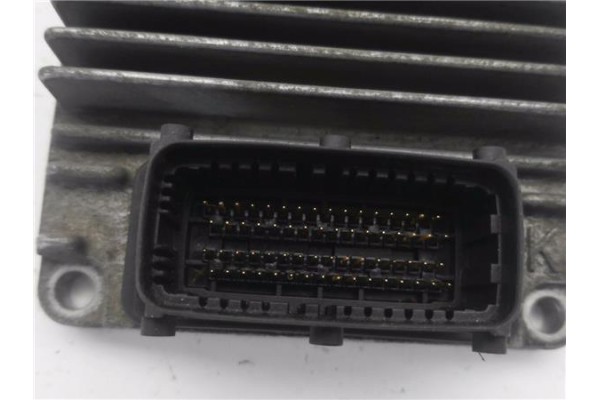 Recambio de centralita para opel combo furgón/ranchera familiar 1.7 di 16v referencia OEM IAM 8973003271 12214089 