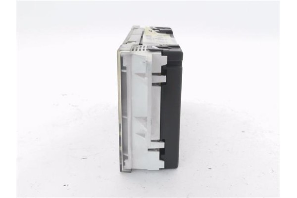 Recambio de pantalla para nissan almera ii hatchback (n16) 1.5 referencia OEM IAM 28090BU701A  