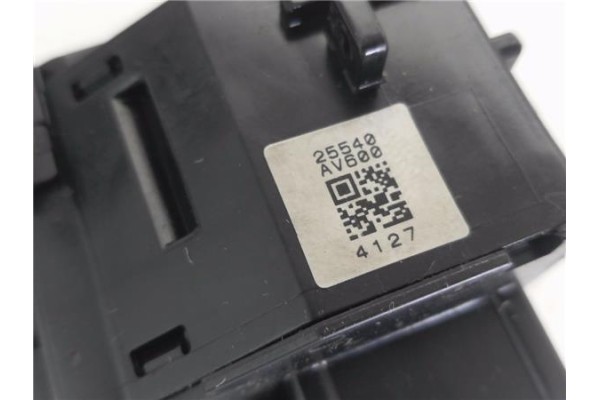 Recambio de mando intermitencia para nissan almera ii hatchback (n16) 1.5 referencia OEM IAM 25540AV600  
