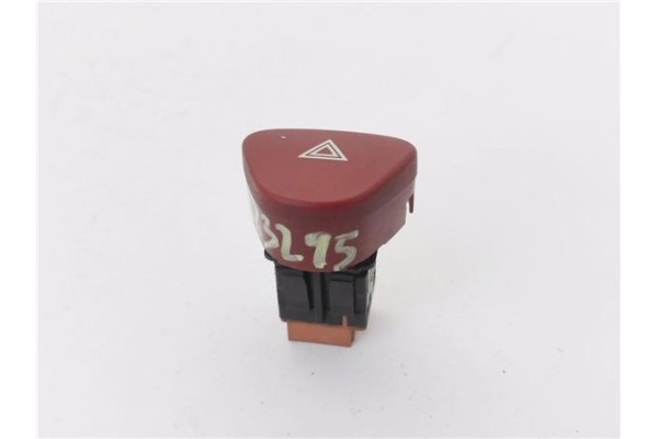 Recambio de interruptor luces emergencia para peugeot expert furgón 2.0 furgón l1h1 referencia OEM IAM 6554L8 96405776KR 