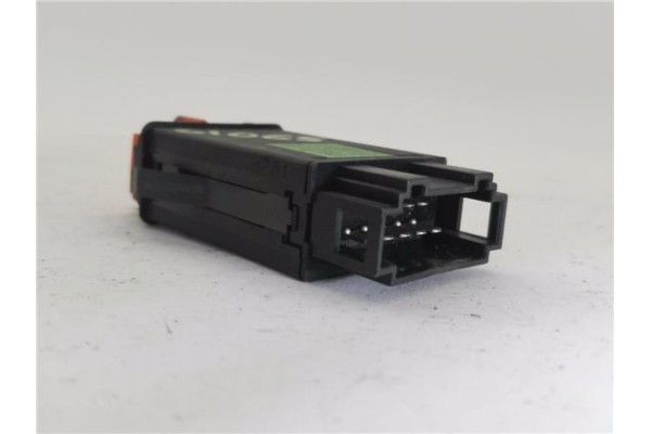 Recambio de interruptor luces emergencia para audi a3 (8l) 1.6 ambiente referencia OEM IAM 8L0941509K  