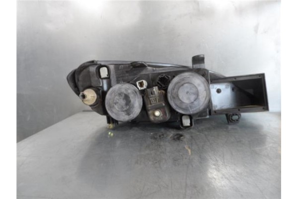 Recambio de faro delantero izquierdo para nissan primera berlina (p11) 2.0 td referencia OEM IAM 260609F628  