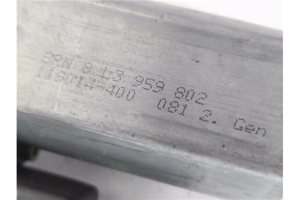 Recambio de motor elevalunas delantero derecho para audi a3 (8l) 1.6 ambiente referencia OEM IAM 8L3959802 103022100 