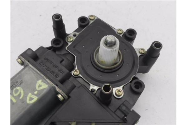 Recambio de motor elevalunas delantero derecho para audi a3 (8l) 1.6 ambiente referencia OEM IAM 8L3959802 103022100 