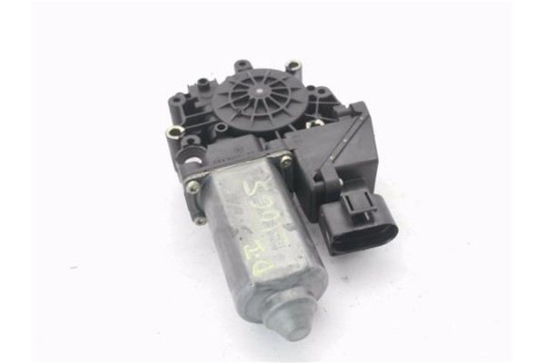 Recambio de motor elevalunas delantero izquierdo para audi a3 (8l) 1.6 ambiente referencia OEM IAM 8L3959801 103022100 