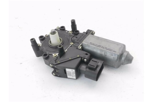 Recambio de motor elevalunas delantero izquierdo para audi a3 (8l) 1.6 ambiente referencia OEM IAM 8L3959801 103022100 