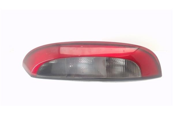 Recambio de piloto trasero derecho para opel corsa c 1.4 referencia OEM IAM 9114337  