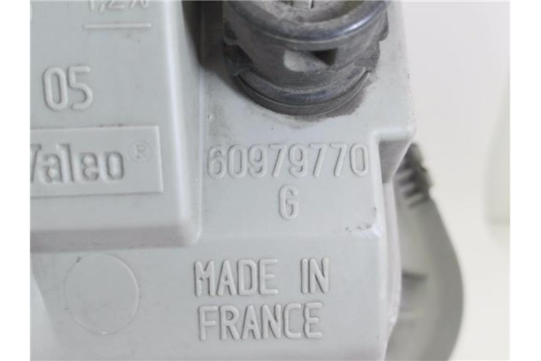 Recambio de faro delantero izquierdo para peugeot expert (224) 2.0 hdi referencia OEM IAM 60979770  