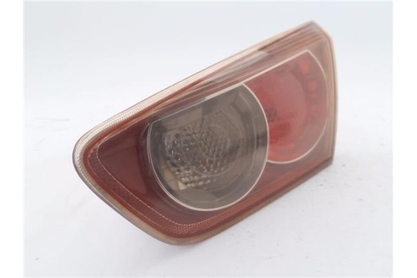 Recambio de piloto porton trasero derecho para mitsubishi lancer berlina/ familiar (cs0a/w) vii 2.0 di-d referencia OEM IAM P561