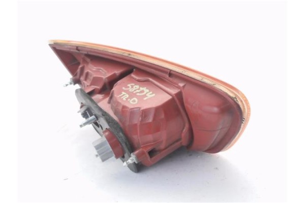 Recambio de piloto porton trasero derecho para mitsubishi lancer berlina/ familiar (cs0a/w) vii 2.0 di-d referencia OEM IAM P561