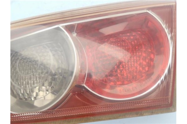 Recambio de piloto porton trasero derecho para mitsubishi lancer berlina/ familiar (cs0a/w) vii 2.0 di-d referencia OEM IAM P561