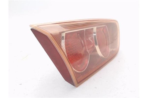 Recambio de piloto porton trasero izquierdo para mitsubishi lancer berlina/ familiar (cs0a/w) vii 2.0 di-d referencia OEM IAM P5