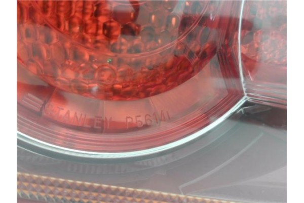 Recambio de piloto porton trasero izquierdo para mitsubishi lancer berlina/ familiar (cs0a/w) vii 2.0 di-d referencia OEM IAM P5