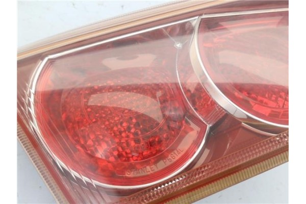 Recambio de piloto porton trasero izquierdo para mitsubishi lancer berlina/ familiar (cs0a/w) vii 2.0 di-d referencia OEM IAM P5