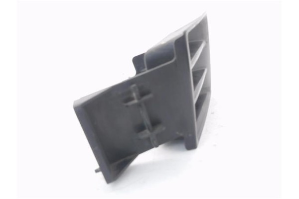 Recambio de rejilla paragolpes delantero derecha para mitsubishi space wagon (n80/n90) 2.4 gdi referencia OEM IAM MR322342  