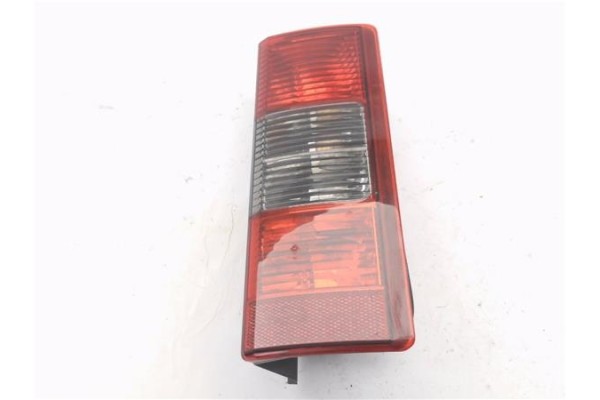 Recambio de piloto trasero derecho para opel combo furgón/ranchera familiar 1.7 di 16v referencia OEM IAM E95302  