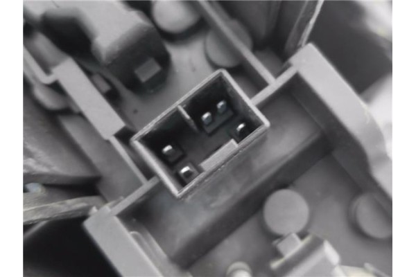 Recambio de piloto trasero derecho para nissan micra (k11) 1.0 i 16v referencia OEM IAM 265506F600  