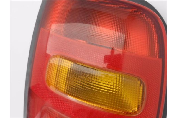 Recambio de piloto trasero izquierdo para nissan micra (k11) 1.0 i 16v referencia OEM IAM 2655556F600  