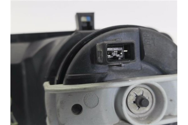 Recambio de faro antiniebla derecho para peugeot expert (224) 2.0 hdi referencia OEM IAM 36000748  