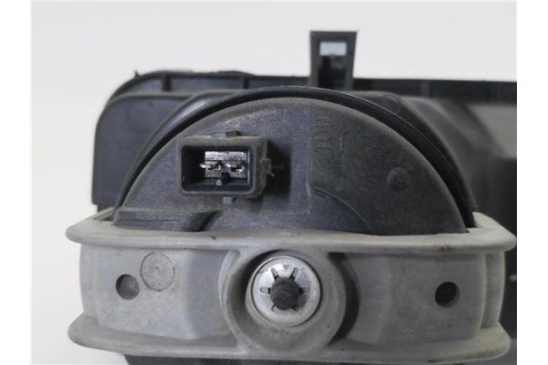 Recambio de faro antiniebla izquierdo para peugeot expert (224) 2.0 hdi referencia OEM IAM 36010748  