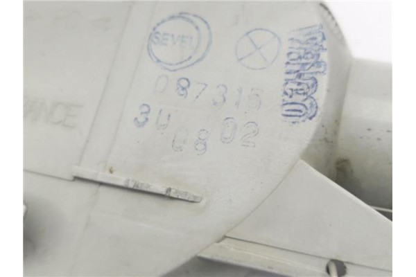 Recambio de intermitente delantero izquierdo para peugeot expert (224) 2.0 hdi referencia OEM IAM 087315  