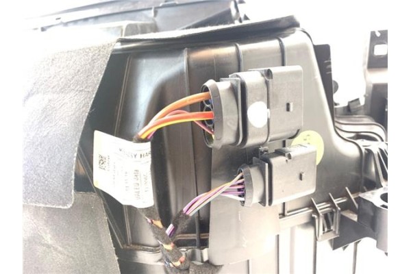Recambio de carcasa calefaccion para ford explorer (ctw) híbrido st-line plug-in-hybrid 4x4 referencia OEM IAM 1EA820153J  