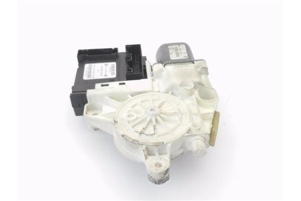 Recambio de motor elevalunas delantero izquierdo para volkswagen golf v plus (5m1) 2.0 tdi 16v referencia OEM IAM 5M1837401G 1K0