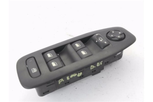 Recambio de mando elevalunas delantero izquierdo para peugeot 2008 1.2 access referencia OEM IAM 98242539ZD  