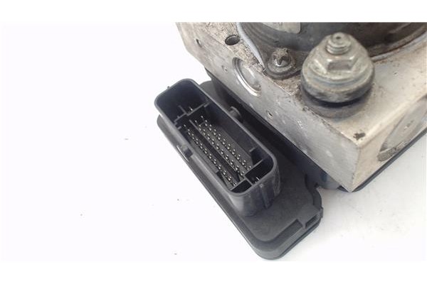 Recambio de nucleo abs para renault master iii combi 2.3 l2h2 3,5t referencia OEM IAM 476697353R  