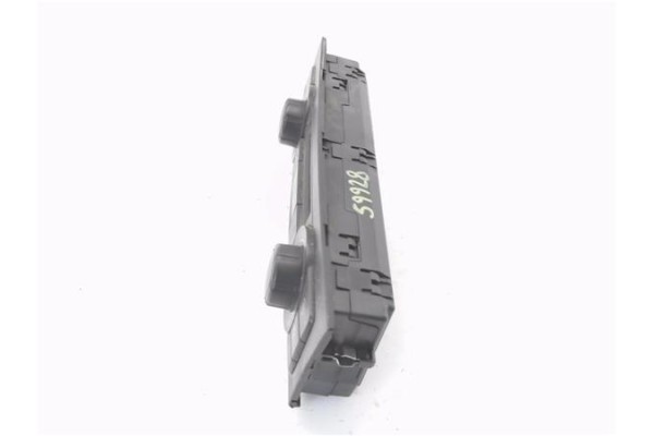 Recambio de mandos climatizador para bmw serie 1 berlina (e81/e87) 2.0 118d referencia OEM IAM 6411695670902  