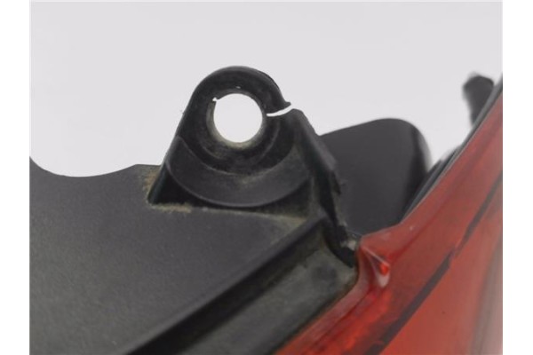 Recambio de piloto trasero derecho para fiat croma (194) 1.9 d multijet referencia OEM IAM 27490202 51727249 