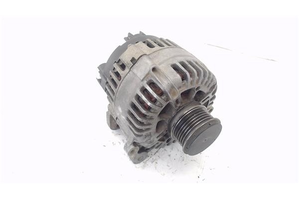 Recambio de alternador para volkswagen golf v plus (5m1) 2.0 tdi 16v referencia OEM IAM 06F903023C TG14C011 
