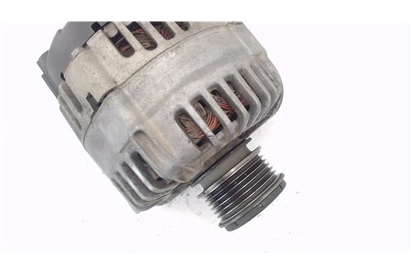 Recambio de alternador para volkswagen golf v plus (5m1) 2.0 tdi 16v referencia OEM IAM 06F903023C TG14C011 