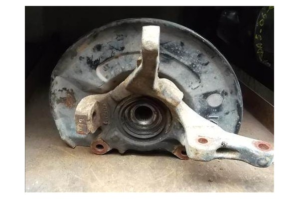 Recambio de mangueta delantero izquierda para mitsubishi carisma berlina 4 (da0) 1.8 16v gdi (da2a) referencia OEM IAM   