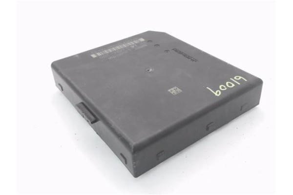 Recambio de caja fusibles/rele para renault master iii combi 2.3 l2h2 3,5t referencia OEM IAM 284B64474R  