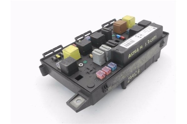 Recambio de caja fusibles/rele para opel astra h berlina 1.7 cdti referencia OEM IAM 13206754 5DK00866838 