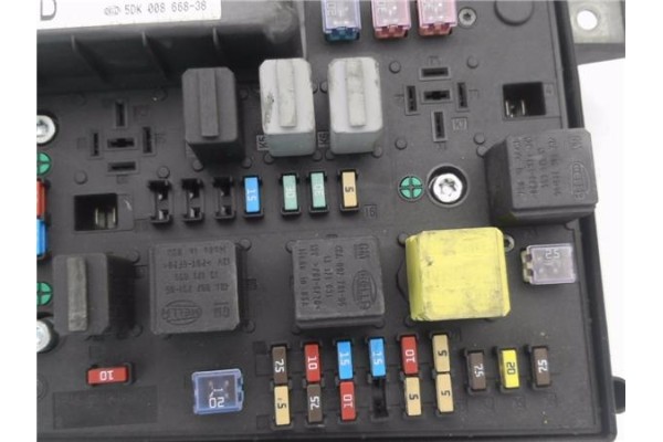Recambio de caja fusibles/rele para opel astra h berlina 1.7 cdti referencia OEM IAM 13206754 5DK00866838 