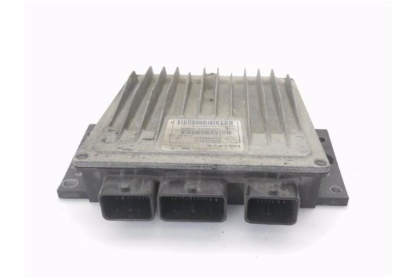 Recambio de centralita para renault clio ii fase ii (b/cb0) 1.5 campus referencia OEM IAM 8200498185 8200469333 