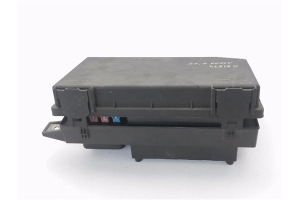 Recambio de caja fusibles/rele para opel astra h berlina 1.7 cdti referencia OEM IAM 13206754 5DK00866838 