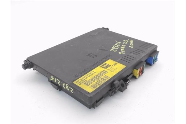 Recambio de caja fusibles/rele para citroen xsara berlina 2.0 hdi 90 referencia OEM IAM 9649053680 73008512 