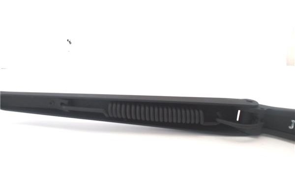 Recambio de brazo limpiaparabrisas delantero derecho para hyundai getz (tb) 1.1 básico referencia OEM IAM 983201C000  